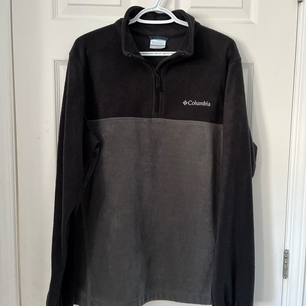 Columbia Black and Gray Fleece Pullover
